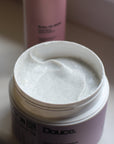 Le gommage visage & corps SMOOTH OPERATOR. - Douce.