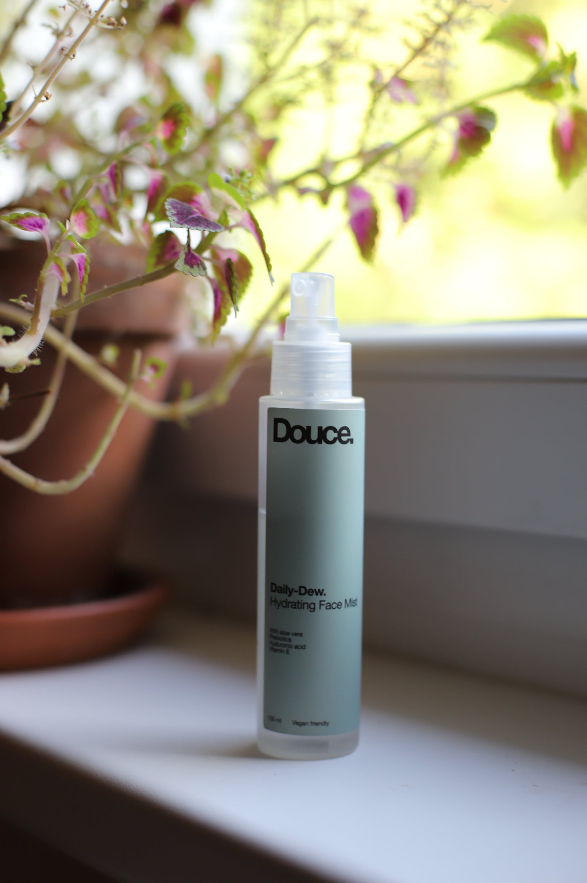 Le Microbiome Cutané : Votre Écosystème de Beauté et l'Innovation Daily Dew