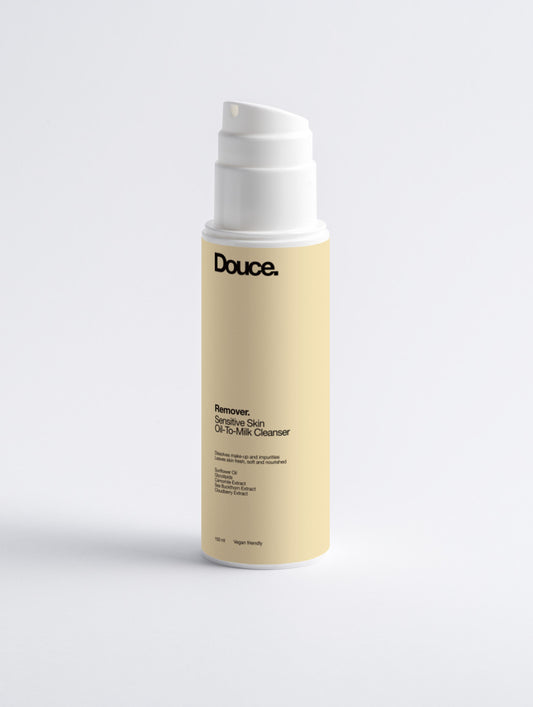 Le nettoyant huile-en-lait REMOVER.